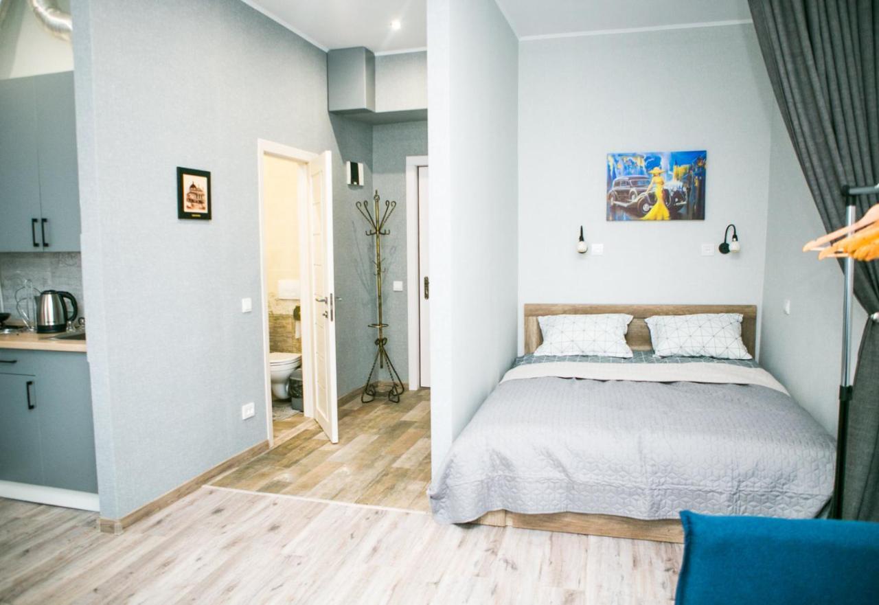 Appartement Luxury Flat In Downtown à Lviv Extérieur photo